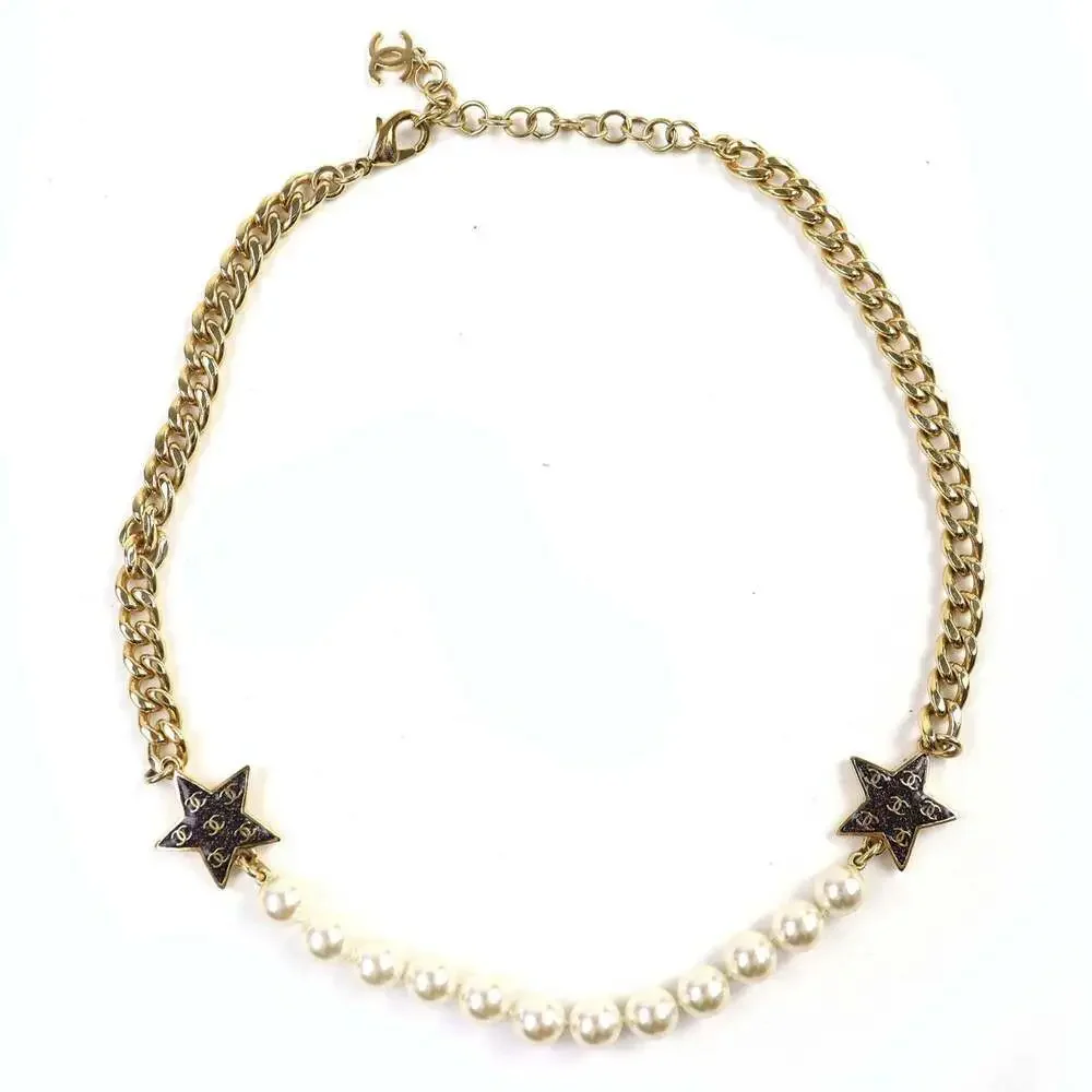 CHANEL White Pearl Logo Necklace